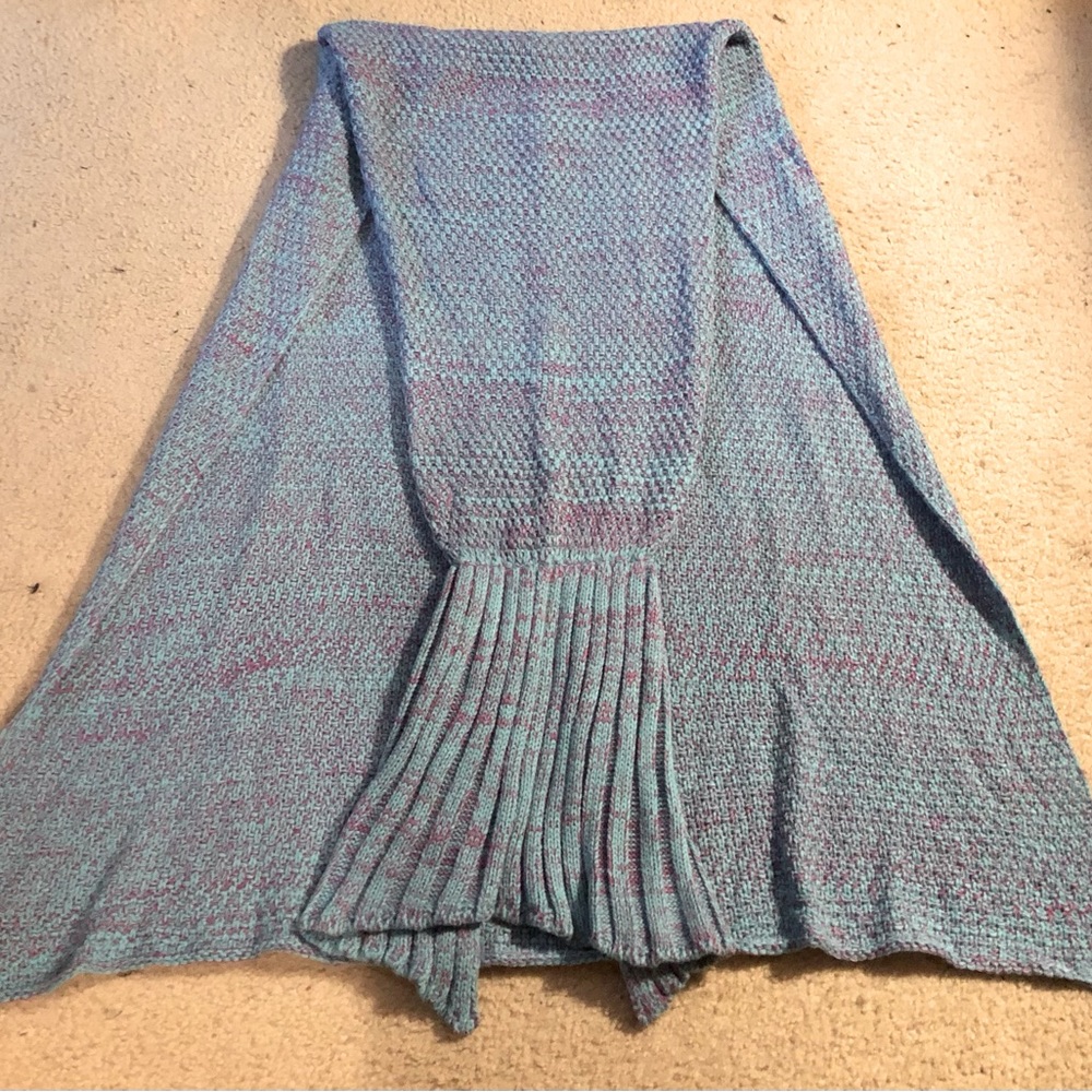 Mermaid tail blanket